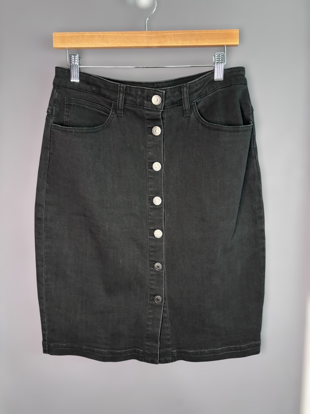 Cupcakes & Cashmere Black Denim Button Front Skirt 10